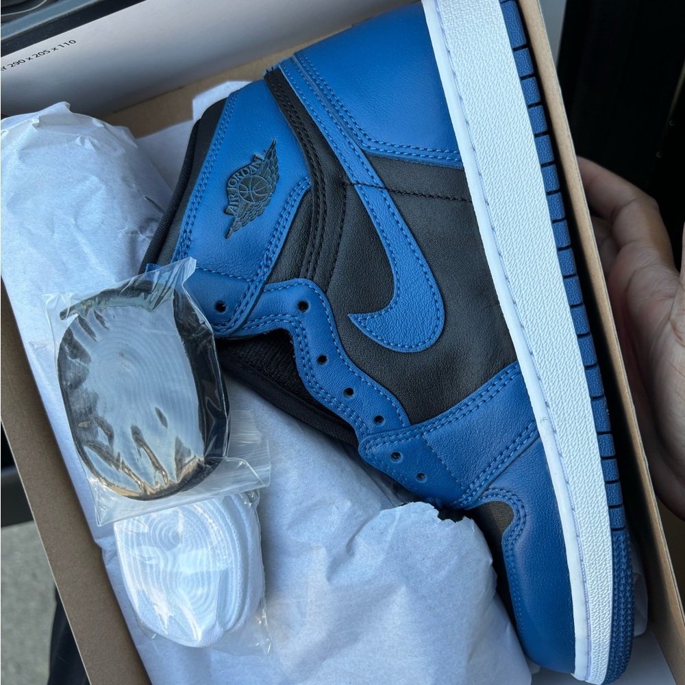 Nike Air Jordan 1 Retro High GS Sneakers